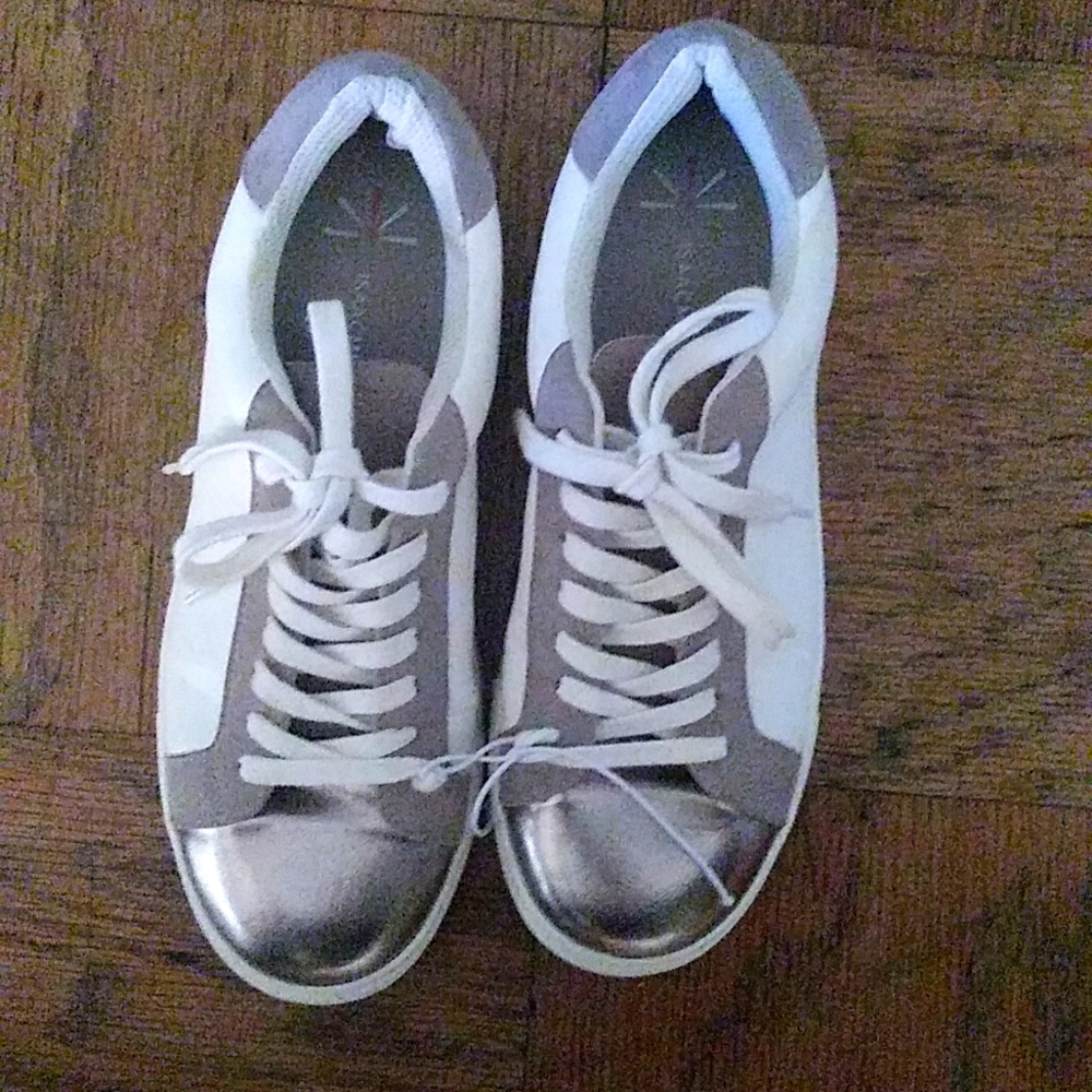 Womens sneakers size 8, brand ISSACMIZRALIVE